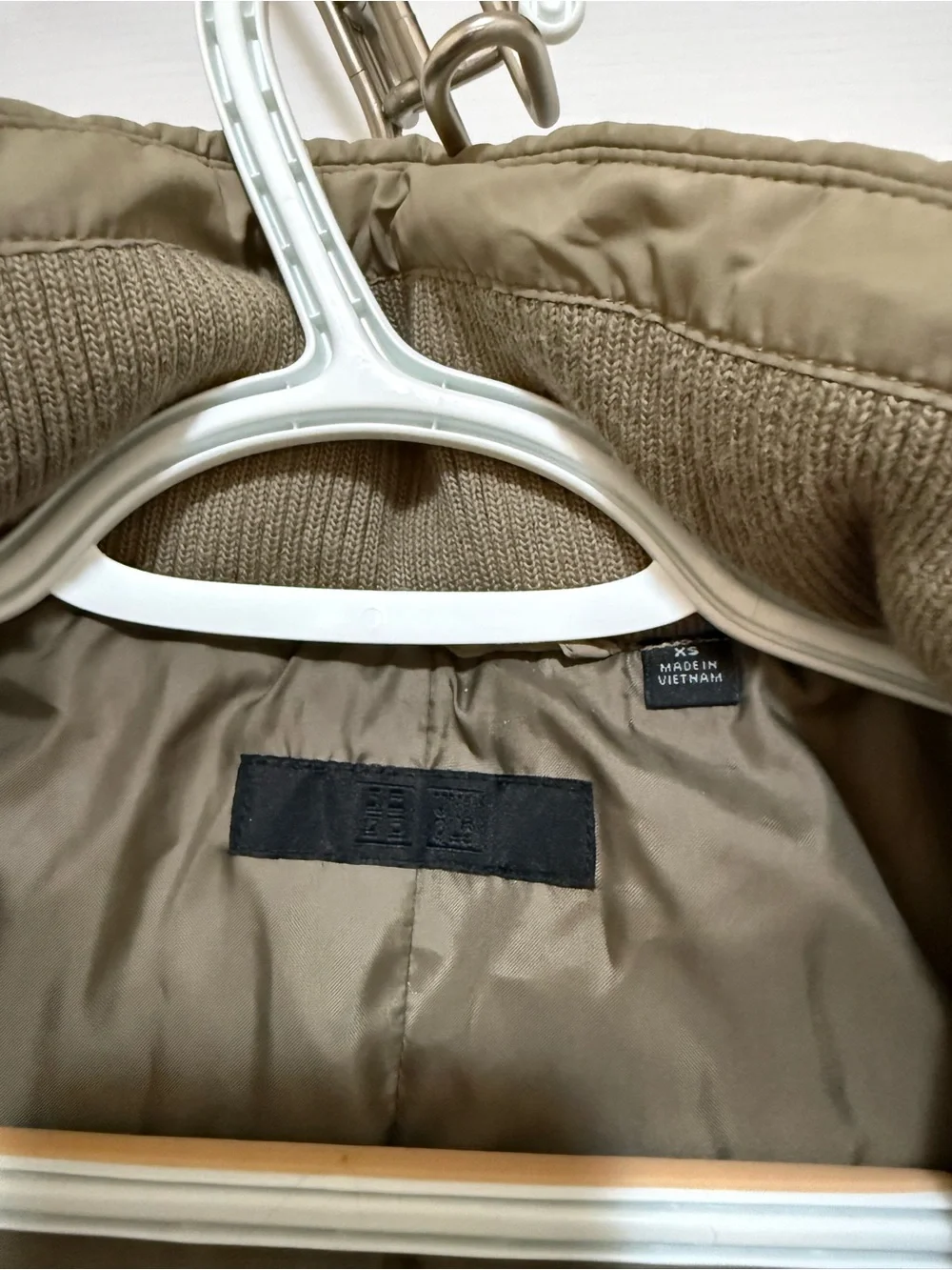 Uniqlo Men's Tan/Beige Jacket